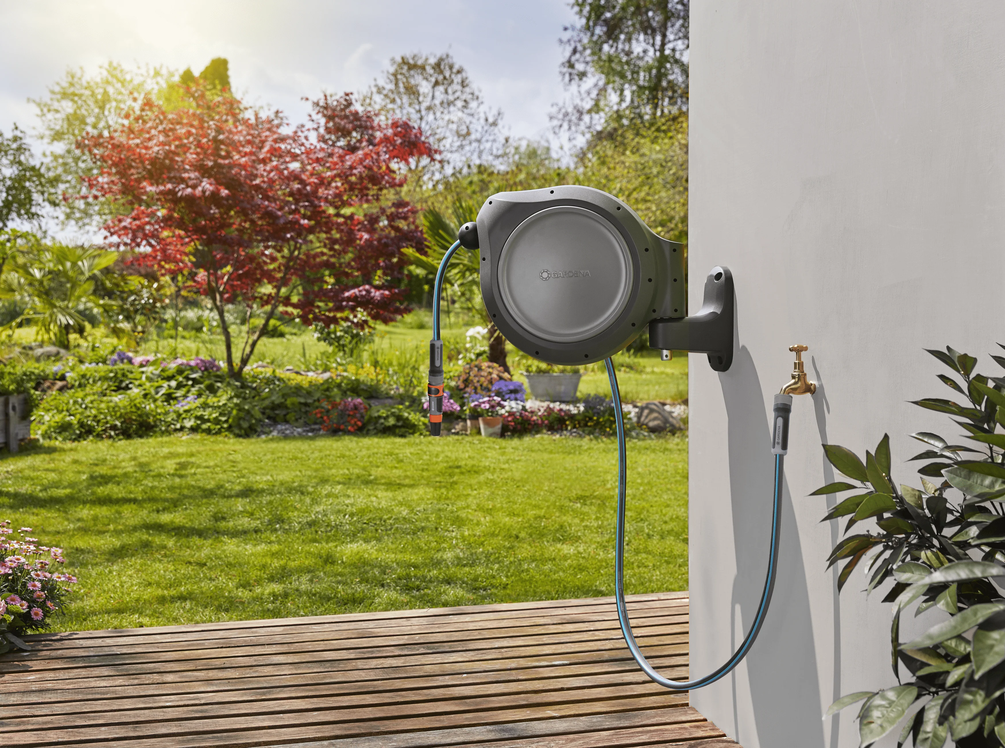 Retractable Hose Reel RollUp 50 ft. Auto retracting & ready-to-use - Image 13